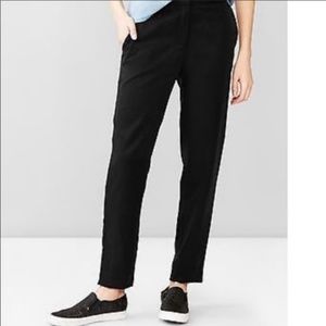 Gap Refined Track Pants in Tencel Black (Size 20)
